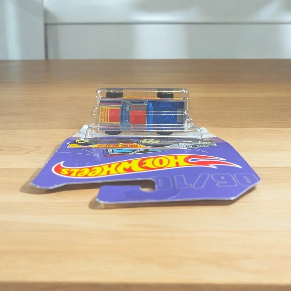 2017 Hot Wheels Path Beater Surf Rescue Truck Diecast